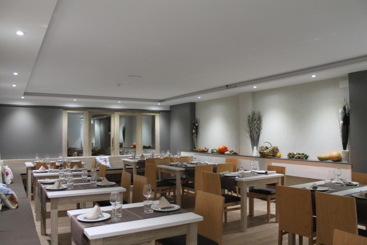 Hotel Ribaeta Vielha Ngoại thất bức ảnh