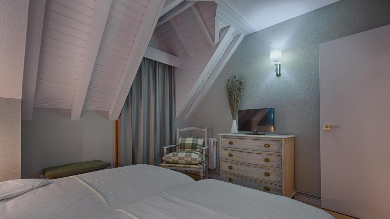 Hotel Ribaeta Vielha Ngoại thất bức ảnh